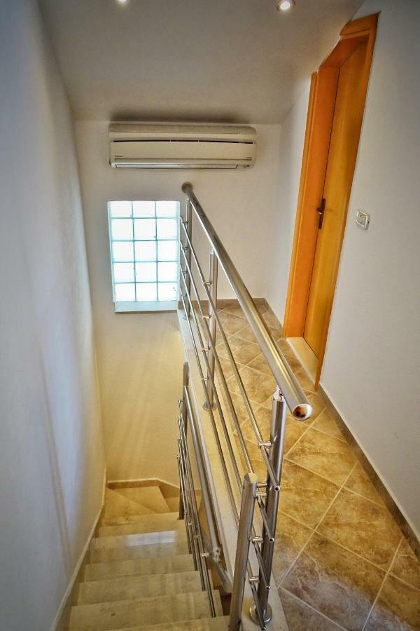 Ferienwohnung Ruzicin Dvor Povlja  Exterior foto