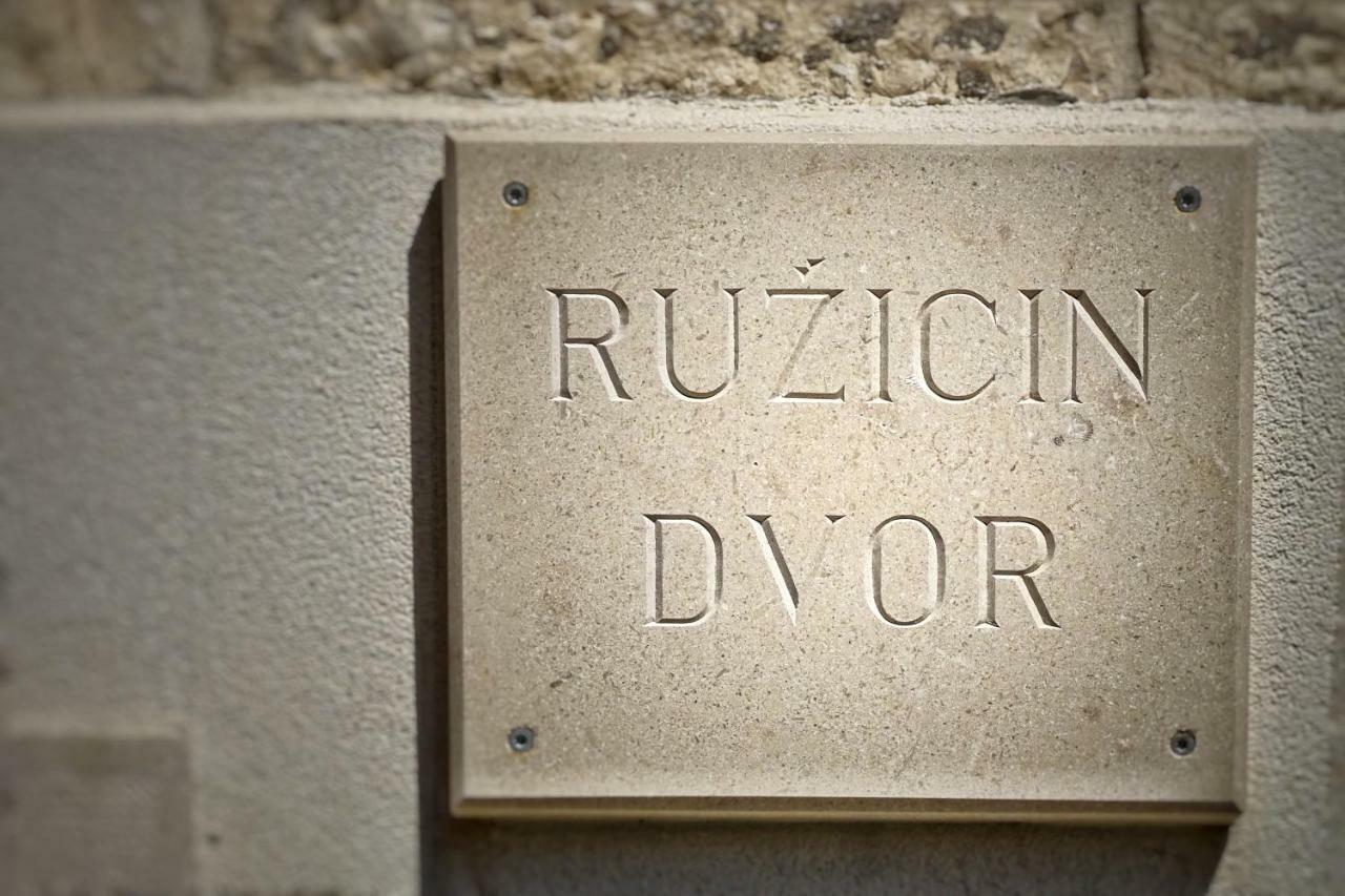 Ferienwohnung Ruzicin Dvor Povlja  Exterior foto